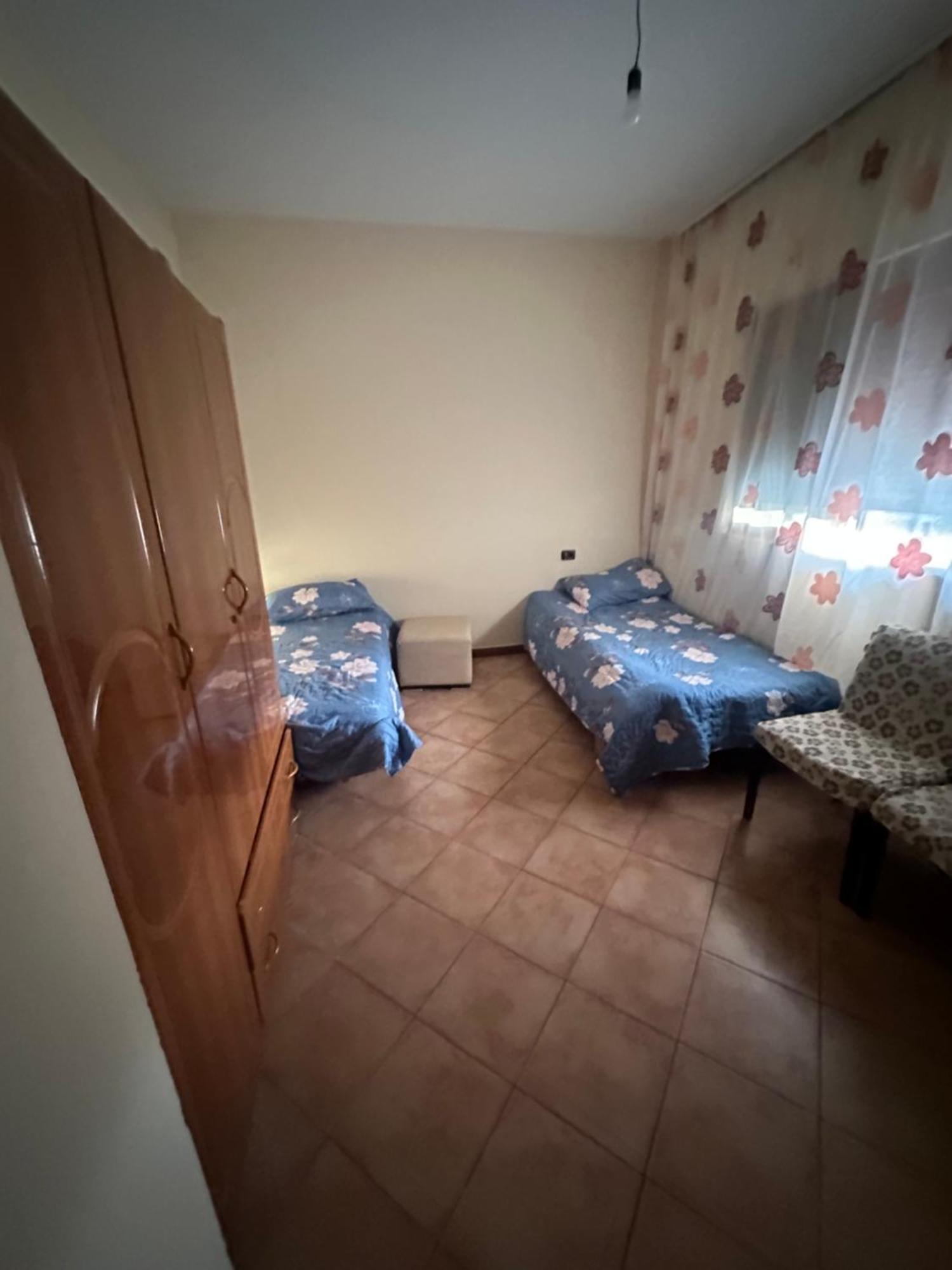 Kles House Apartamento *